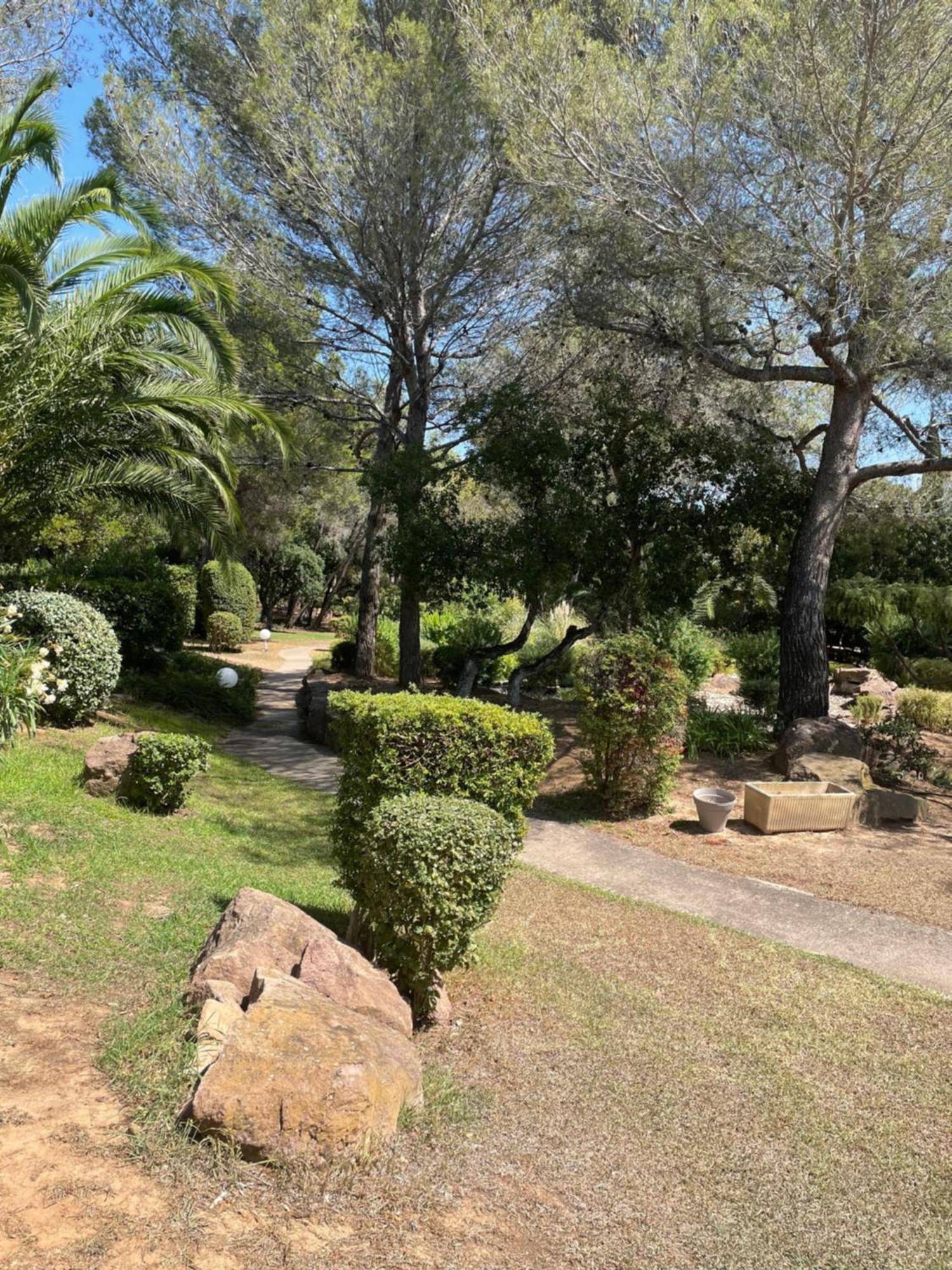 Riviera Oasis: Beachside Retreat With Pool And Tennis Saint-Raphael (Var)